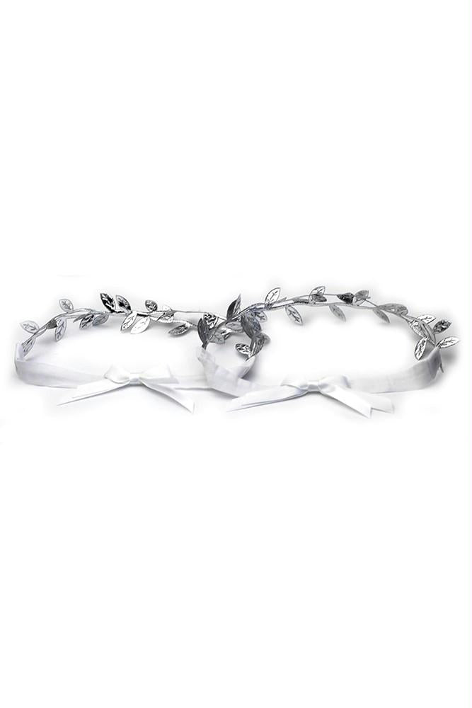 Eve Legtyes in White and Silver